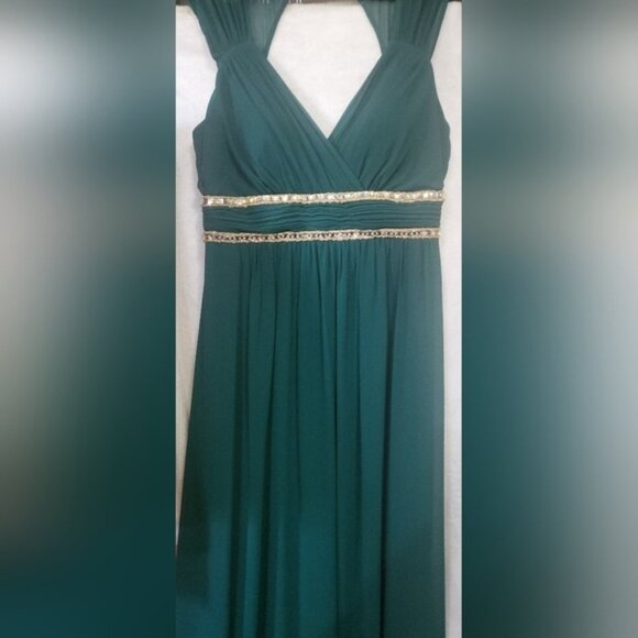 Ever-Pretty Women's Chiffon V Neck Cap Sleeve Backless Gown in Deep Green - Picture 7 of 8